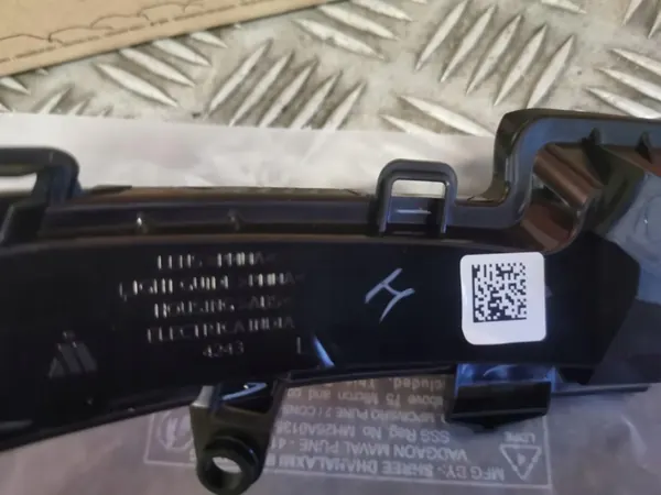 Seta esquerda Skoda Octavia III 2013- OEM 5E0949101 image 3