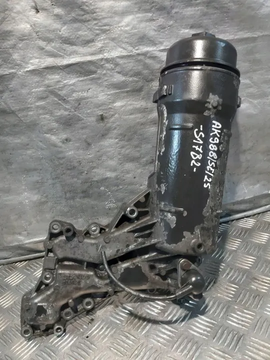 Carcaça do Filtro de Óleo Scania - Peça OEM Usada image 2