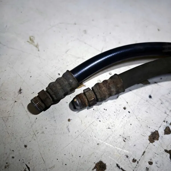 Audi A6 C6 Ölleitungen OEM 4F0317819C - Gebraucht image 5