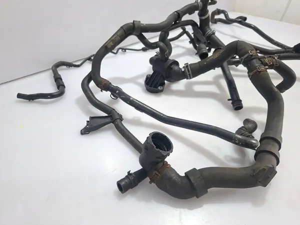 PASSAT GOLF VI 2.0TDI Vattenslangset OEM image 3