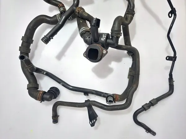 PASSAT GOLF VI 2.0TDI Vattenslangset OEM image 9