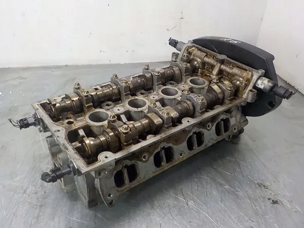 Culasse OEM 55559340 pour Opel Astra H 1.6 image 3
