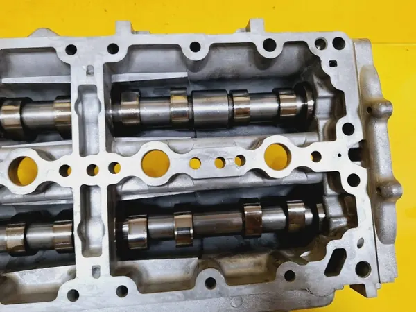 Nokkenasdeksel OEM DRC98908 voor Fiat Ducato Iveco 2.3 JTD image 5