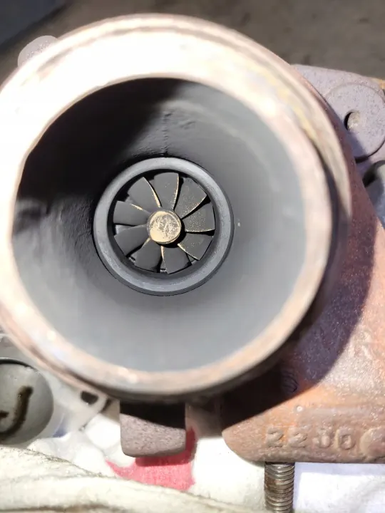Turbo Ford OEM PRKA114221657173 - Usado image 9