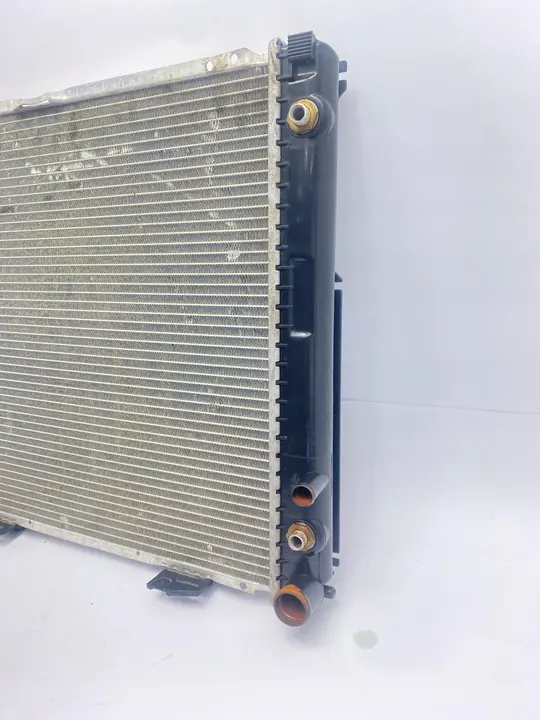 Vattenkylare Mercedes W124 E220 E200 M111 2.2 image 3