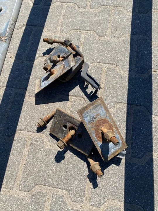 Molas de lâmina traseiras Renault Master III L+P OEM image 3