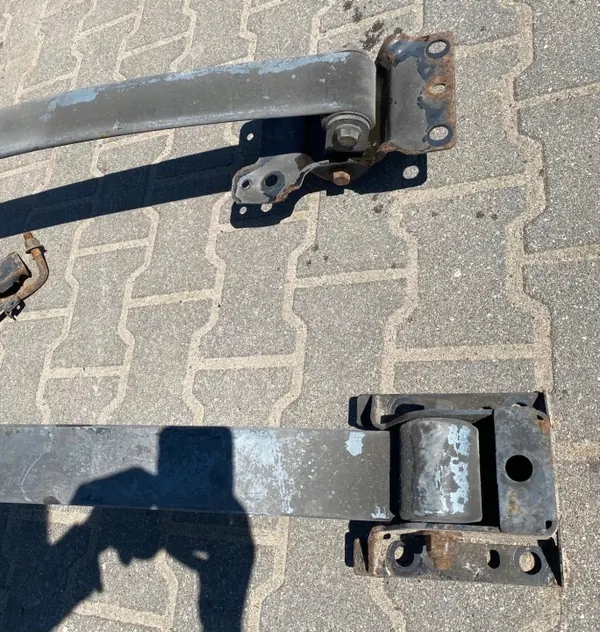 Molas de lâmina traseiras Renault Master III L+P OEM image 4