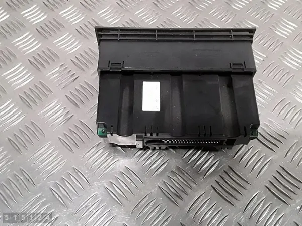 Saab 9-5 AC-ohjausmoduuli OEM 5048731 - Käytetty image 4