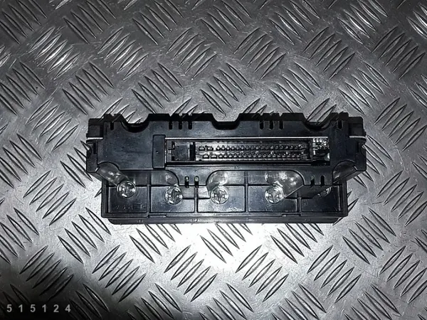 Saab 9-5 AC-ohjausmoduuli OEM 5048731 - Käytetty image 5