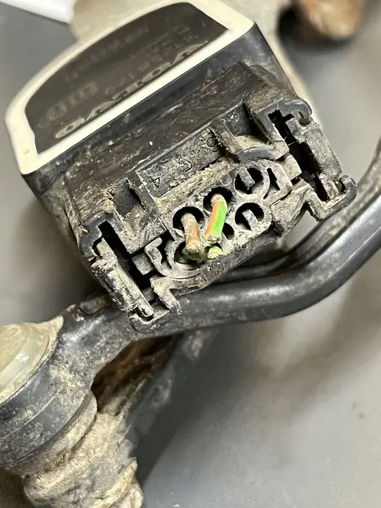 Sensor de nível dianteiro esquerdo VOLVO V40 CROSS COUNTRY 1.6L OEM 31340262 image 2