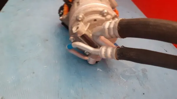 Hyundai ix35 Klimakompressor OEM 35780-4w00054 image 4