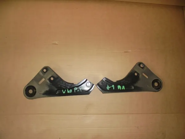 Pakoputken kiinnityssarja OEM AV61-101A80-AF AV61-101A81-AF image 2