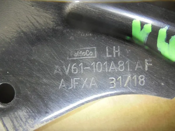 Pakoputken kiinnityssarja OEM AV61-101A80-AF AV61-101A81-AF image 4