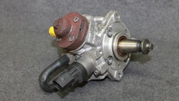 Pompe à injection OEM 0445010506 pour BMW N47D20C image 3