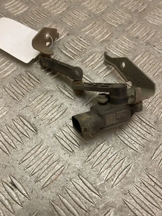 Volvo XC90 2019 Bakluftfjädring Nivåsensor OEM 31360330 image 5