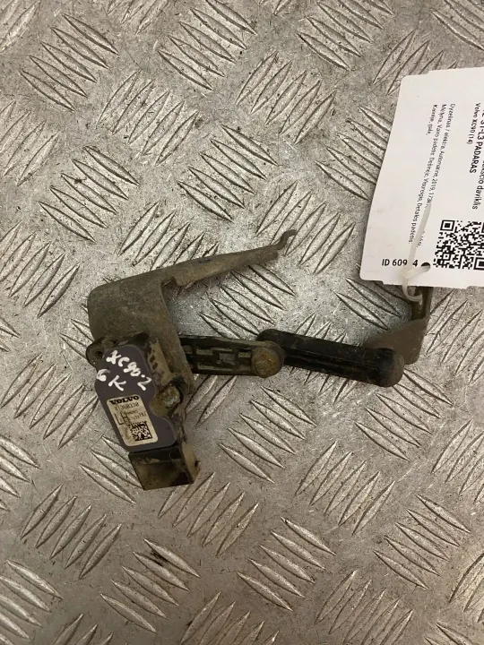 Volvo XC90 2019 Bakluftfjädring Nivåsensor OEM 31360330 image 7