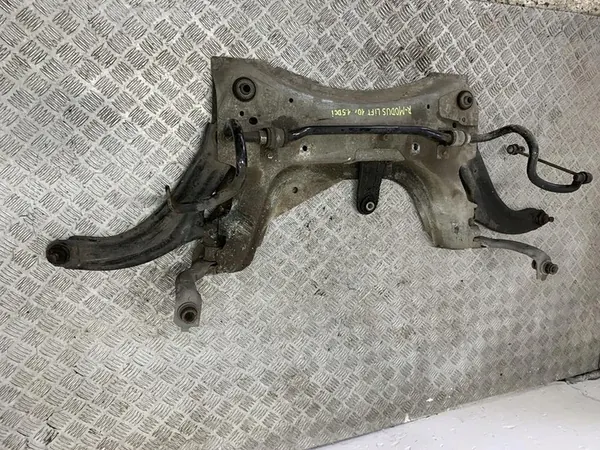 Berceau de Suspension Avant Renault Modus 1.5 DCI 8200766079 image 2