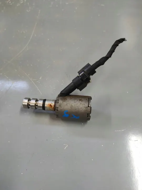 Oliedrukregelklep OEM 04L906455B - Gebruikt image 2