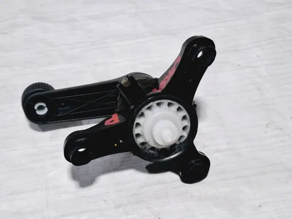 Bouton de manivelle OEM 2K0837040A - Avant droit image 5