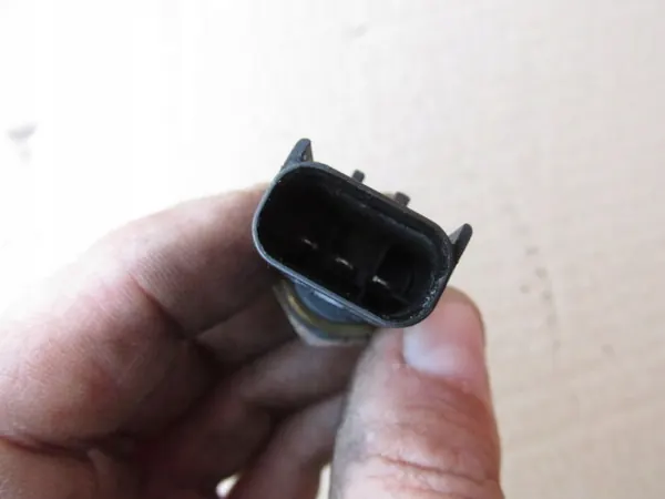 OEM-oljetrycksensor för Jeep Cherokee Liberty KJ 2.8 CRD image 5