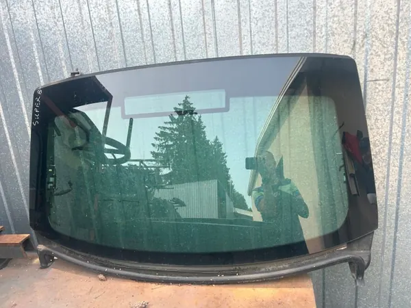 Skoda Superb II Bakruta OEM 25E1WFD65QW0D3WQWD image 2