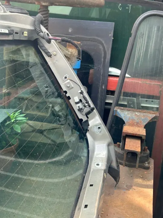 Skoda Superb II Bakruta OEM 25E1WFD65QW0D3WQWD image 3