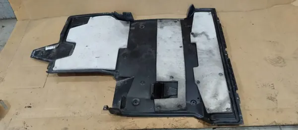 Mercedes V-Class W447 Alusuoja OEM A4475200122 image 2