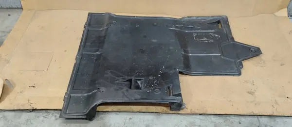 Mercedes V-Class W447 Alusuoja OEM A4475200122 image 3