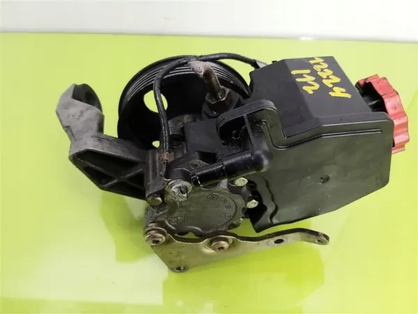 Mercedes Servopumpe W203 OEM 2000-2007 image 4