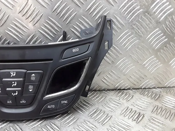 Opel Insignia Klimasteuergerät OEM 26202377 image 3