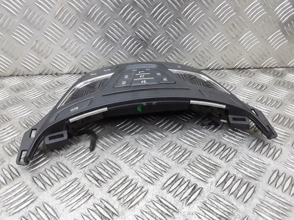 Opel Insignia Klimasteuergerät OEM 26202377 image 6