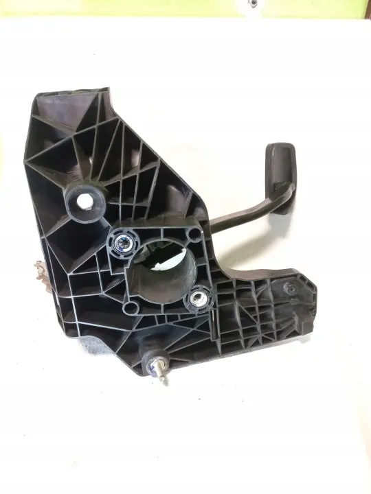 Rempedaal OEM 812849008 voor Chevrolet Malibu IV image 5