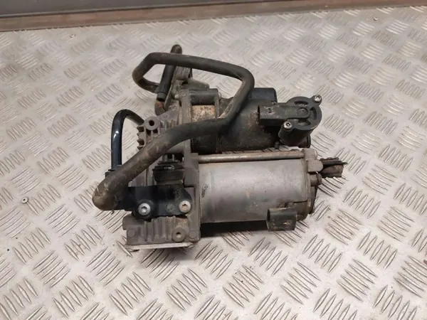 Mercedes-Benz Luftfeder-Kompressor A2223200604 image 4