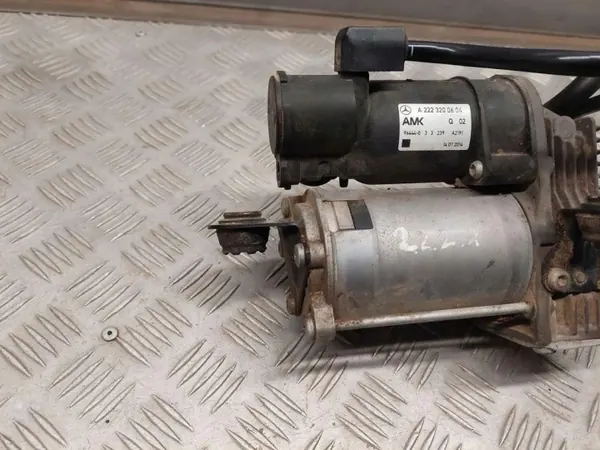 Mercedes-Benz Luftfeder-Kompressor A2223200604 image 5