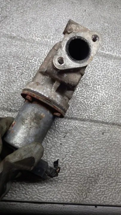 Gebrauchtes EGR-Ventil OEM 28410-2A120 für Hyundai Getz image 4
