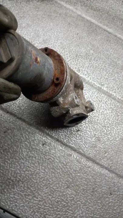 Gebrauchtes EGR-Ventil OEM 28410-2A120 für Hyundai Getz image 5