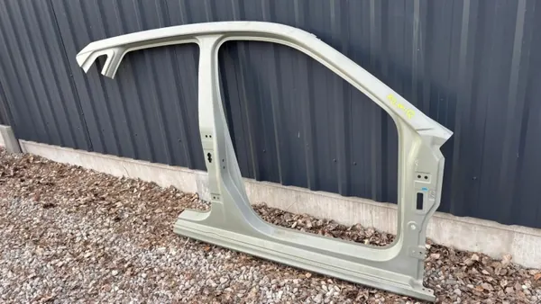 OEM 431 Oikea kynnyspylväs Skoda Kamiq:lle image 3