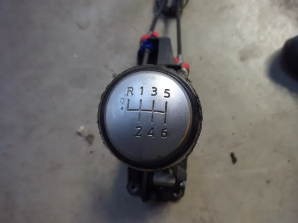 Nissan Qashqai I J10 Vaihdekeppi 2.0 16V MR20DE OEM image 3