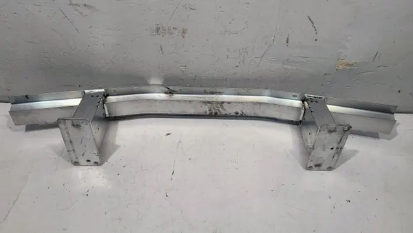 OEM KR9P50001 Framstötskåpeförstärkning Volvo XC60 image 8