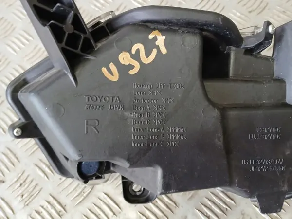 Lexus NX I LED DRL oikea lamppu OEM 81610-78040 image 4