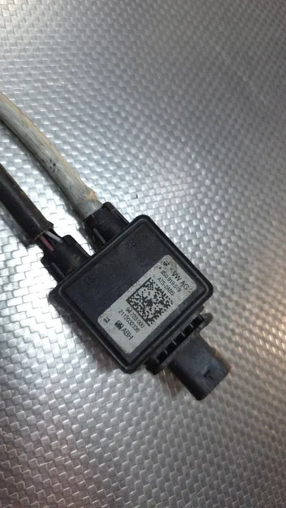 AUDI RS3 8V 2.5 TFSI Exhaust Temperature Sensor 8S0919519 image 3