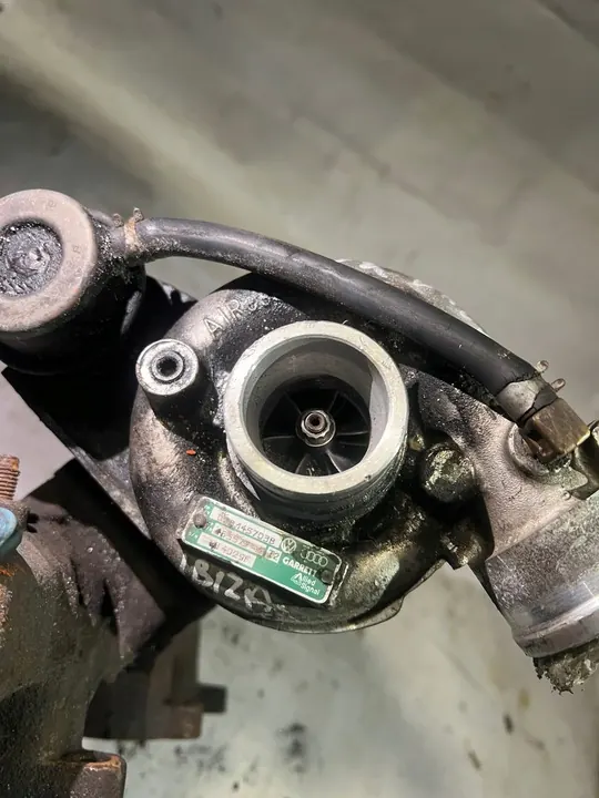 Turbo VW Audi 1.9 TD T4 image 3