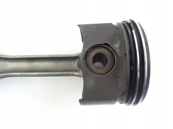 Biela Audi A4 B9 2.0 TDI 05L 2015-2019 image 9