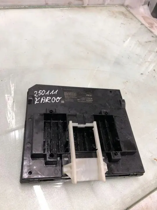 Módulo conforto OEM 5Q0937084 para Skoda Karoq 2.0L image 2