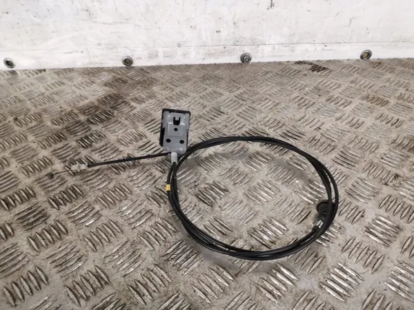 Mitsubishi Outlander konepeltilukko OEM FBZ10542 image 2