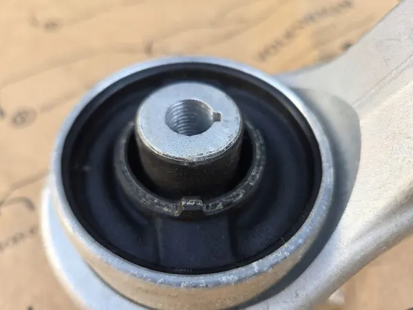 Braccio di Controllo Inferiore Anteriore Audi Q8 E-tron S Destro 4M0407694F image 3