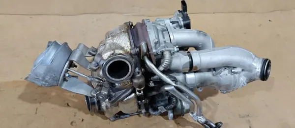Turbo usado OEM A6540901401 Mercedes Clase V image 4