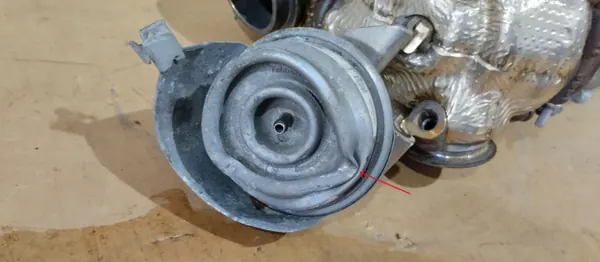 Turbo usado OEM A6540901401 Mercedes Clase V image 9