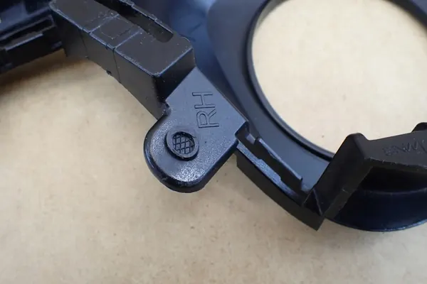 TOYOTA Yaris III LIFT 17- Griglia Faro Destro 814810D360 image 10