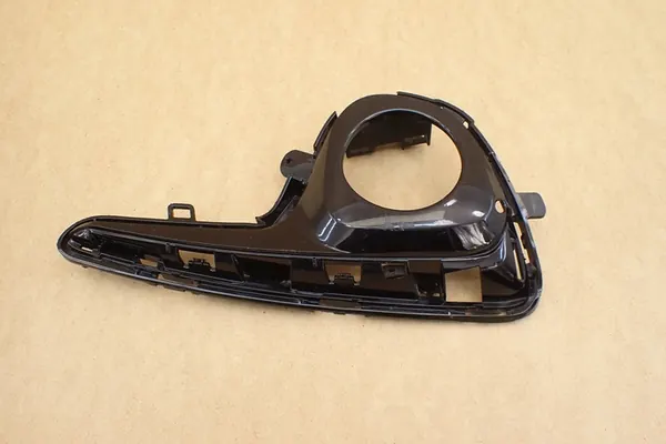 TOYOTA Yaris III LIFT 17- Griglia Faro Destro 814810D360 image 2